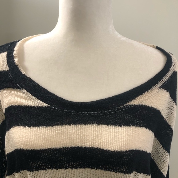 Stripped loose top 3/4 sleeve - Picture 4 of 7